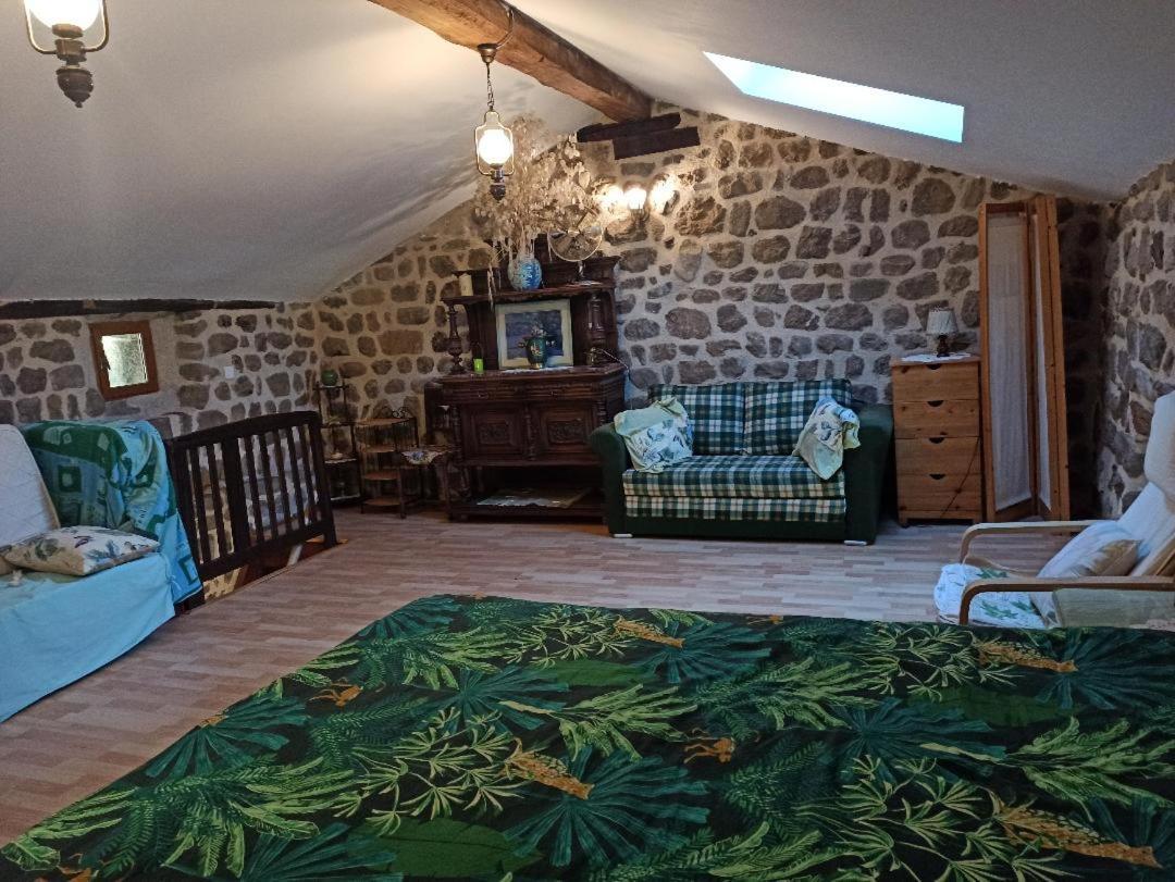 Gite Le Rocher Du Chateau De Retourtour Lamastre Εξωτερικό φωτογραφία