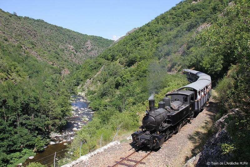 Gite Le Rocher Du Chateau De Retourtour Lamastre Εξωτερικό φωτογραφία